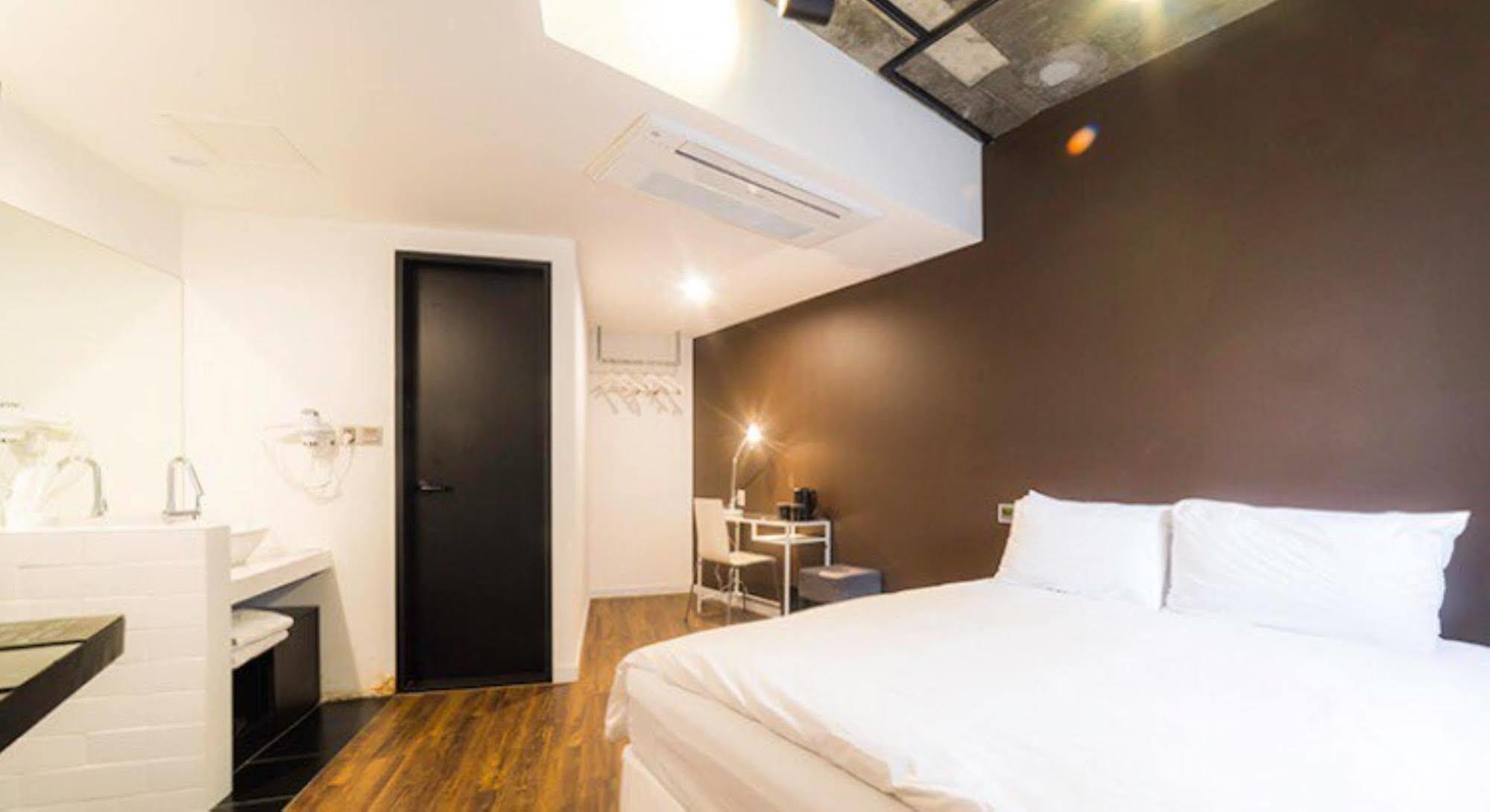 Amass Hotel Insadong Seoul Exterior photo